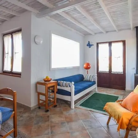 Casa Mambo Апартаменты Сан-Теодоро